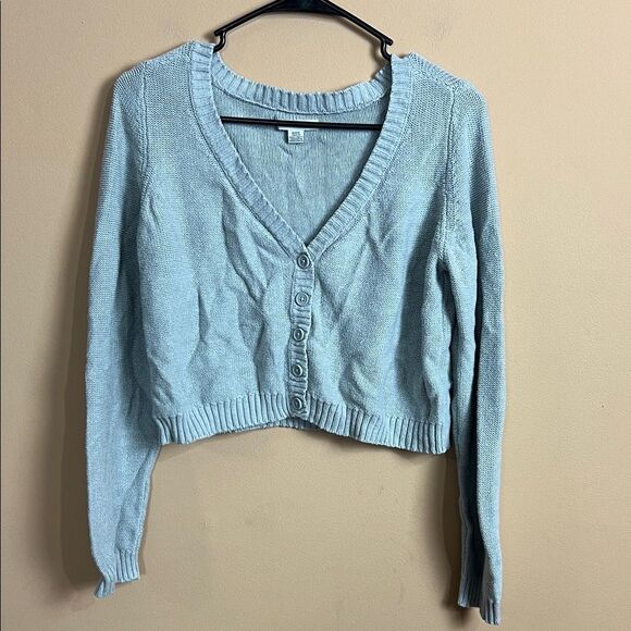 American Eagle Women’s Size Medium Gray Acrylic Knit Button Up Cropped Cardigan - Picture 1 of 4